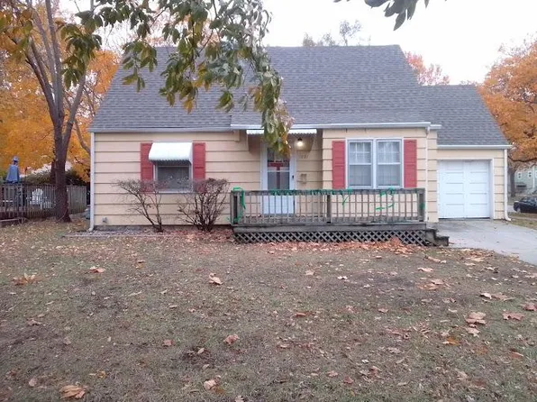 1001 Illinois St, Lawrence, KS 66044