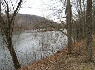 Shaw Mi Del Eca Vlg, Caldwell, WV 24925