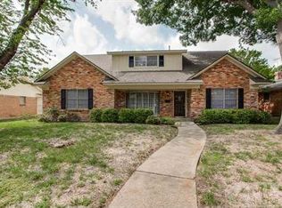 9529 Meadowknoll Dr, Dallas, TX 75243