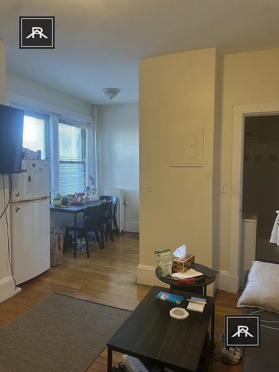 Building Photo - 1213 Commonwealth Ave #7