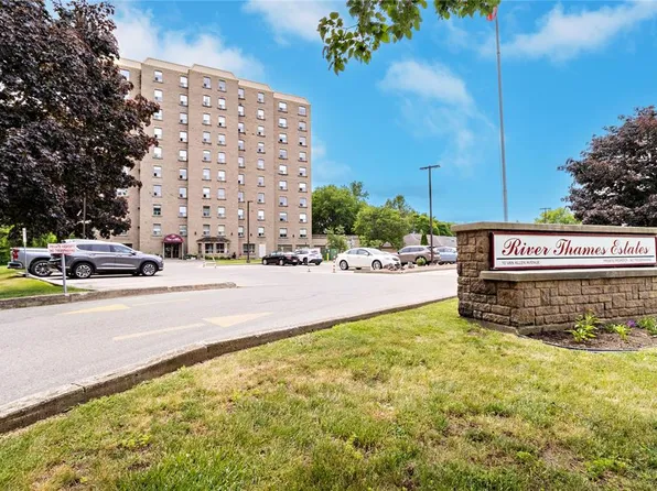 10 Van Allen Ave #801, Chatham Kent, ON N7L 5K1