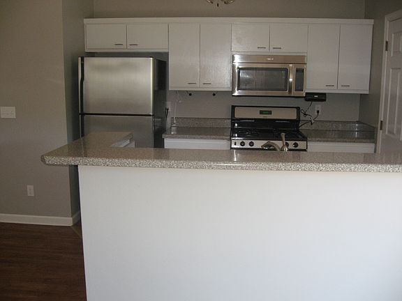 5th image of 1106 Cindi Ct
