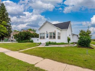 4504 S 49th St, Lloydminster, SK S9V0L5