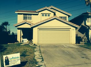 11408 Sheffield Rd, Fontana, CA 92337