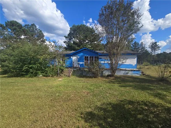 35 Ridge Rd, Seale, AL 36875
