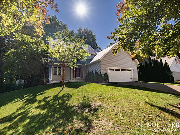 2nd image of 16216 Terrace Rd