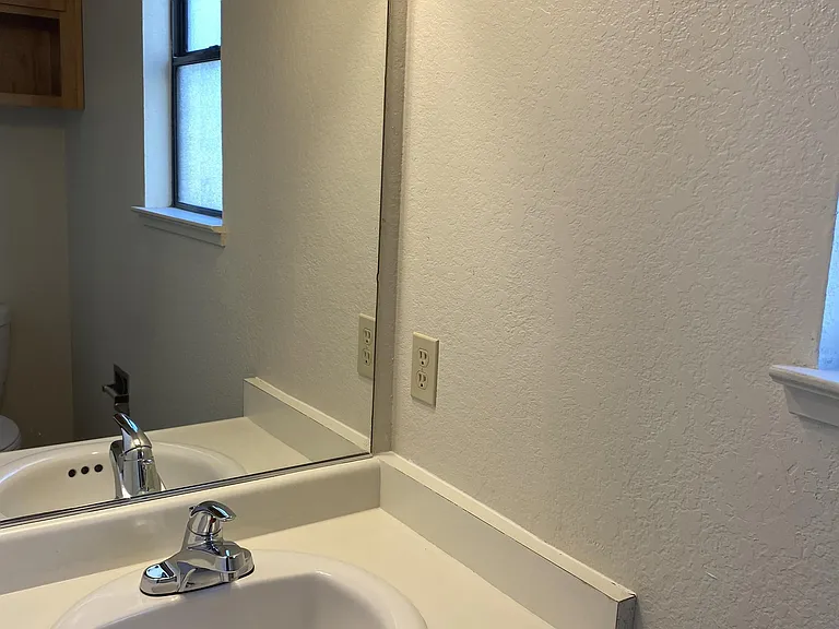 1809 La Corunna Pl #A — Photo 13
