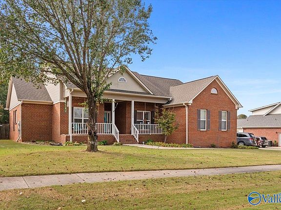 2nd image of 106 Fox Run Dr