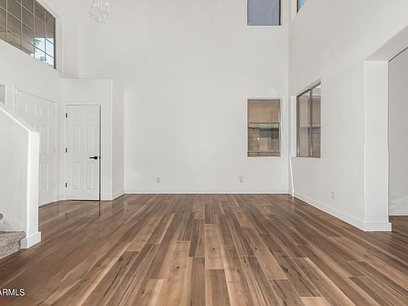 3rd image of 43260 W ALEXANDRA Court