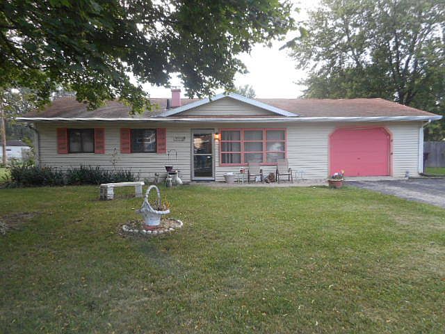 1st image of 22150 Jeffrey Ave