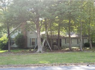 2821 Mossy Creek Dr, Stone Mountain, GA 30087