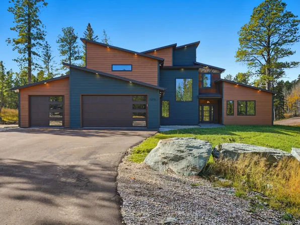 11276 Roundup Ct, Lead, SD 57754