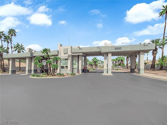 2nd image of 4676 Canna Dr