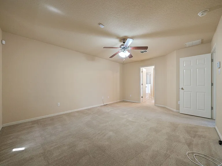 10318 Pinehurst Run — Photo 16