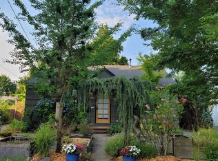 6510 N Amherst St #A & B, Portland, OR 97203