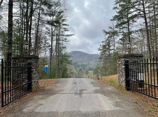 18 Regency Dr, Murphy, NC 28906