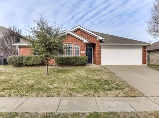 1000 Cedar Ridge Ln, Burleson, TX 76028