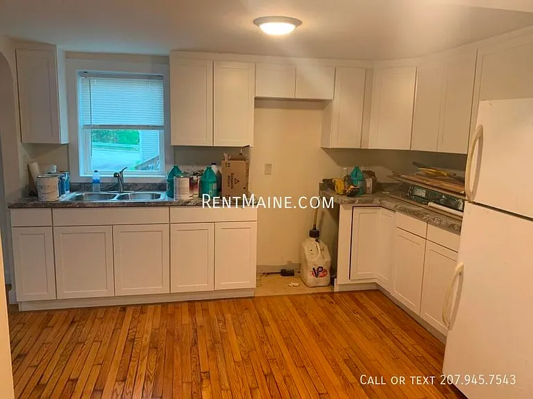 558 S Main St — Photo 6