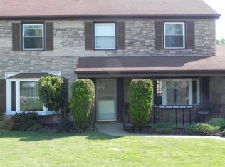 35 Montrose Ln, Willingboro, NJ 08046