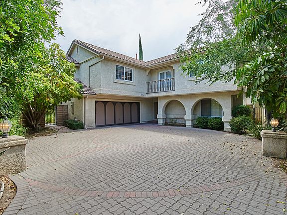 2nd image of 6004 N Pointe Pl