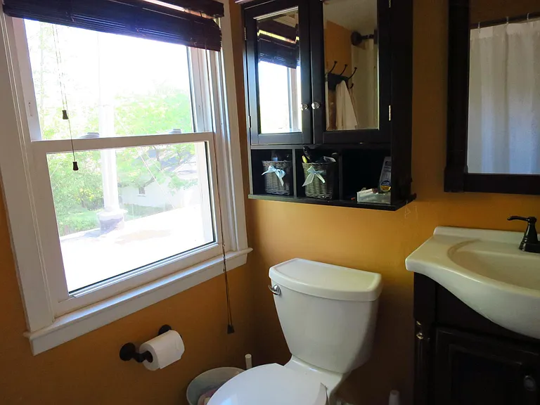 138 Elmerston Rd — Photo 5