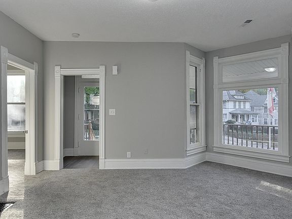 5th image of 403 Glen Ave
