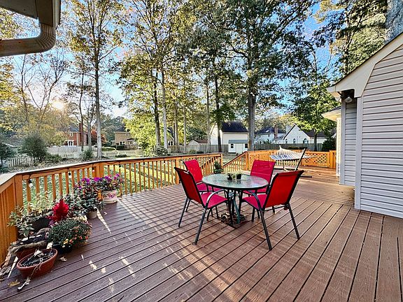 2nd image of 930 Forest Lakes Dr
