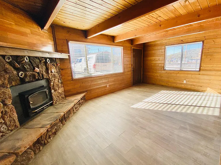 878 Pinon Ln — Photo 13