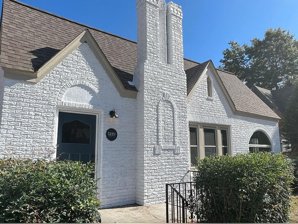 Wonderful old Tulsa bungalow totally renovated!!!