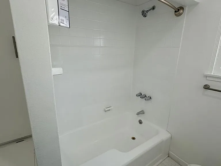 1401 Havenhurst Dr — Photo 13