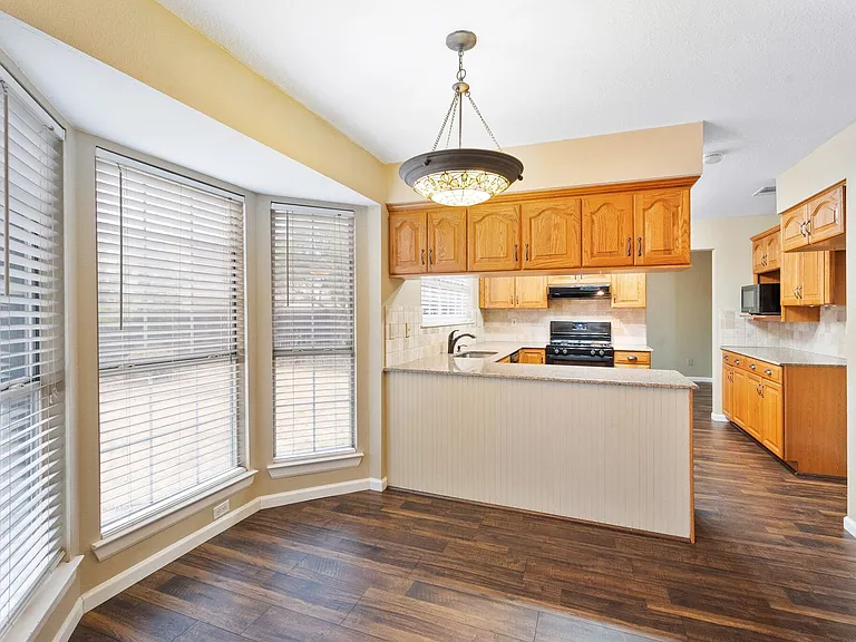 7517 Point Reyes Dr — Photo 10
