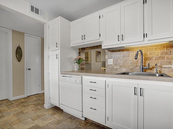 2nd image of 2615 NE 3rd Ct #2050