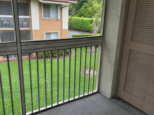 828 NW 92nd Ave, Fort Lauderdale, FL 33324