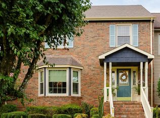 230 Meadowcrest Dr, Florence, AL 35630