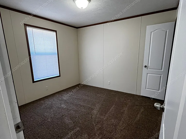 7103 Root St — Photo 9