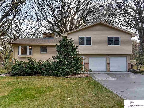 2nd image of 10311 Krug Ave