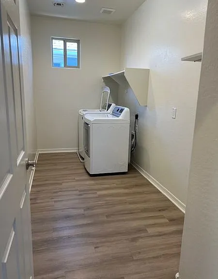 3673 E Stiles Ln — Photo 36