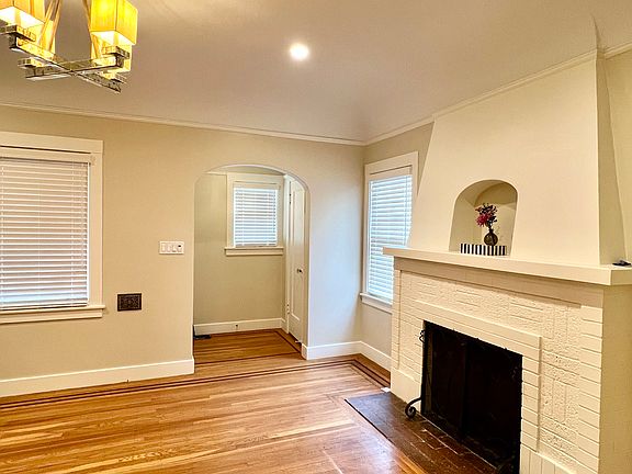 living room facing front door foyer