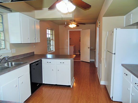 3rd image of 27234 Prancer St.