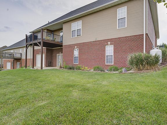 2nd image of 324 Sweetgrass Ln