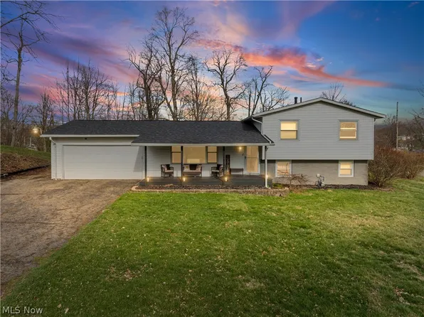 7010 Stonecreek Ave NE, Canton, OH 44721