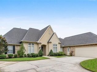 585 N Caleb Dr, Slidell, LA 70461