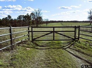 8084 E County Road 212, Buffalo, TX 75831