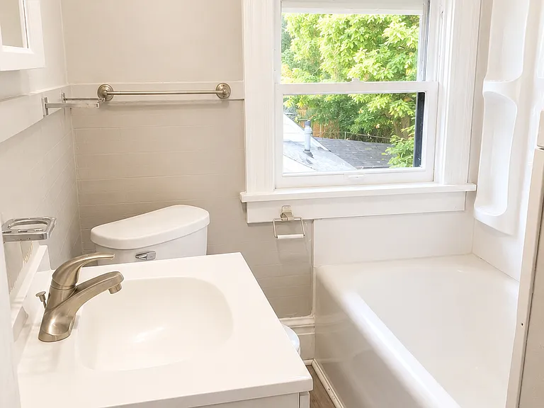 829 Miller Ave #2 — Photo 7