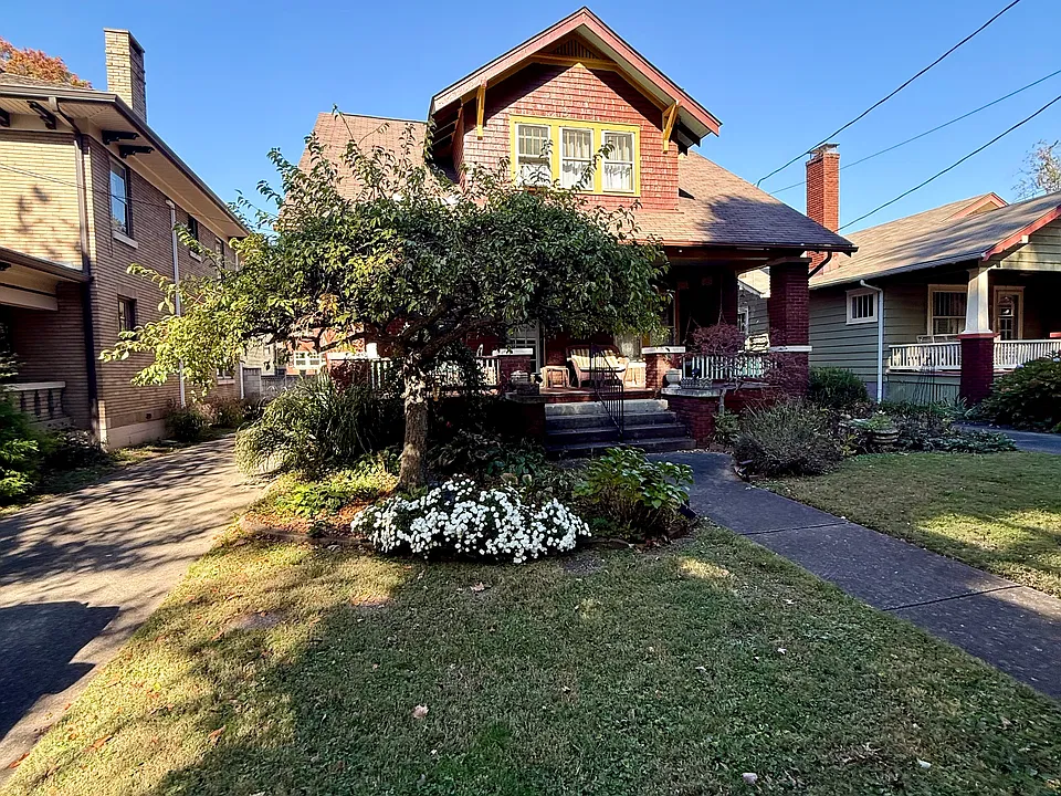 253 Irvine Rd