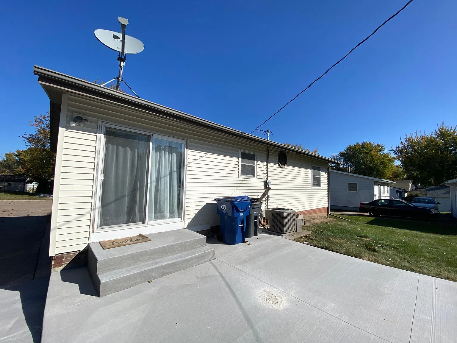 1795 Kings Dr — Photo 3