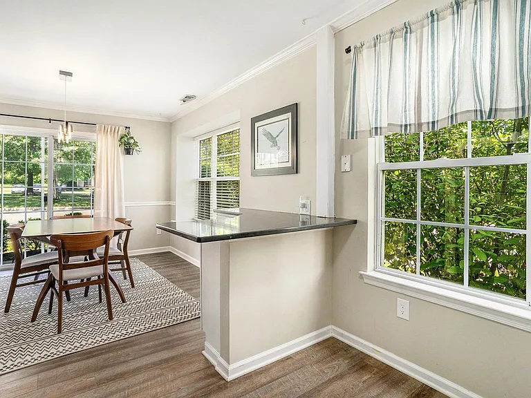 5905 Drawbridge Ct — Photo 9