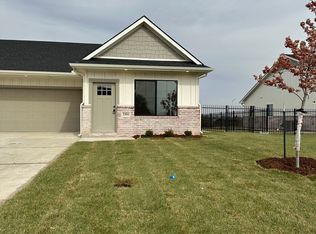 2351 E Spring Hill Dr, Goddard, KS 67052