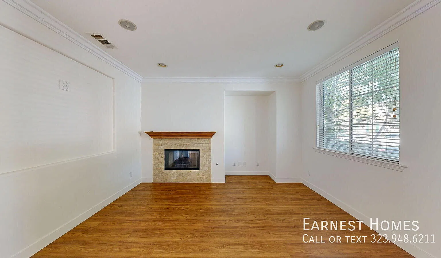 Bright Valencia Home with a Private Patio, Bonus Office & Two-Car Garage — Photo 4