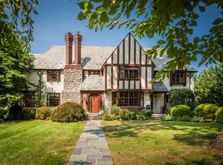 55 Rockledge Dr, New Rochelle, NY 10801